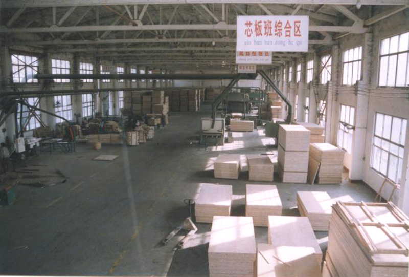 包装板成品区实拍